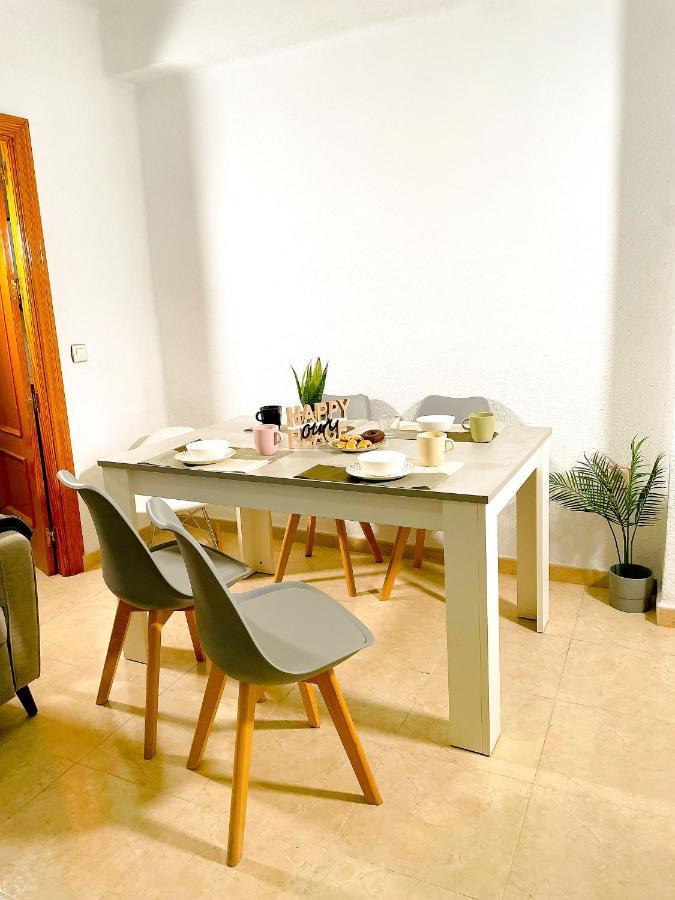 מאלגה Apartamento Centro Playa Estacion De Tren מראה חיצוני תמונה